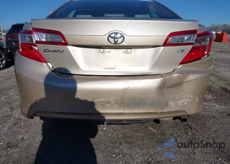 2012 Toyota Camry Le z USA, uszkodzony, nr VIN 4T1BF1FK8CU164367